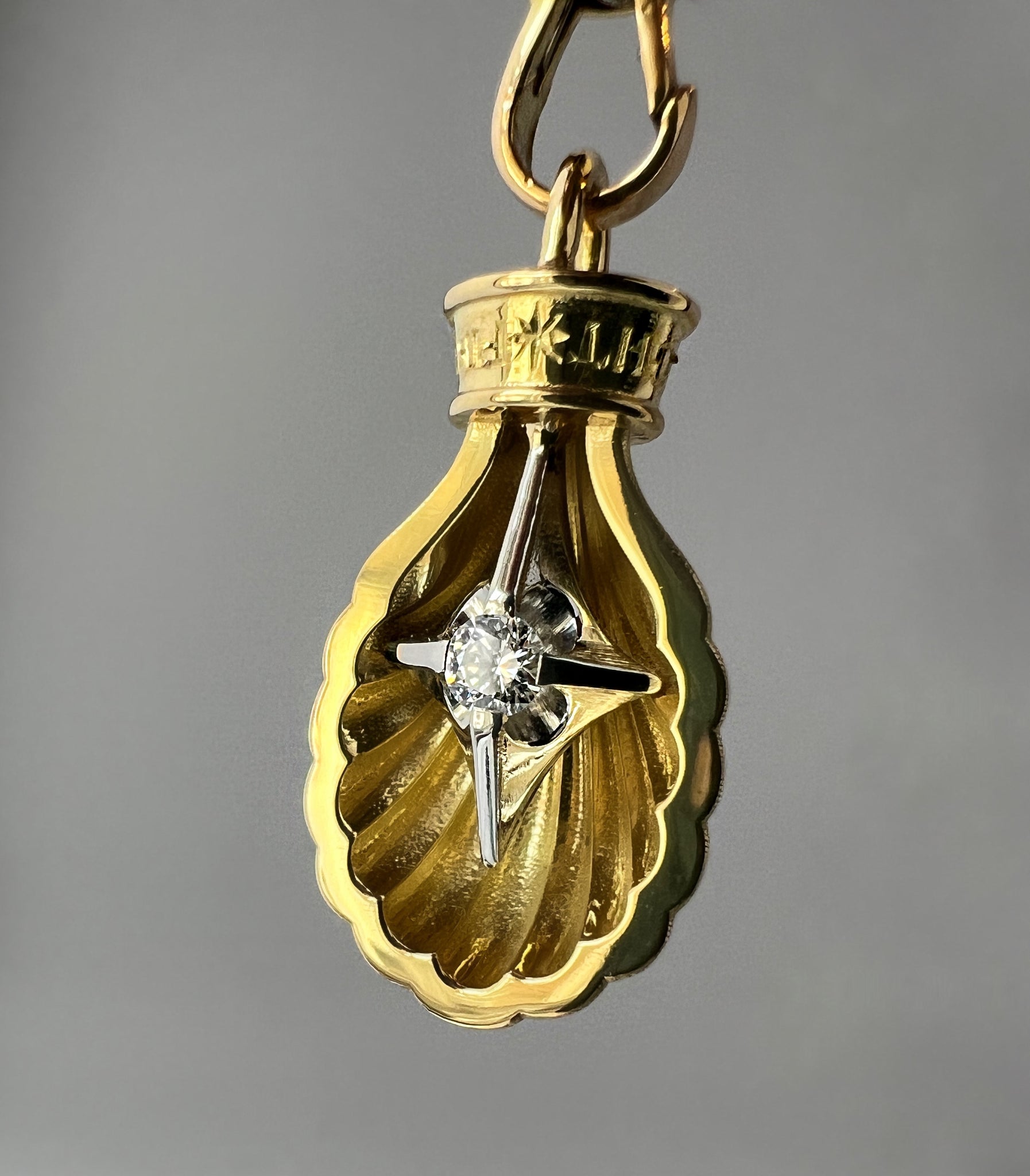 'Find your light' Pendant