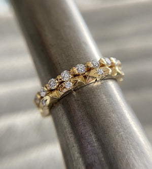 IN STOCK 18ct Yellow Gold Faceted Diamond Band